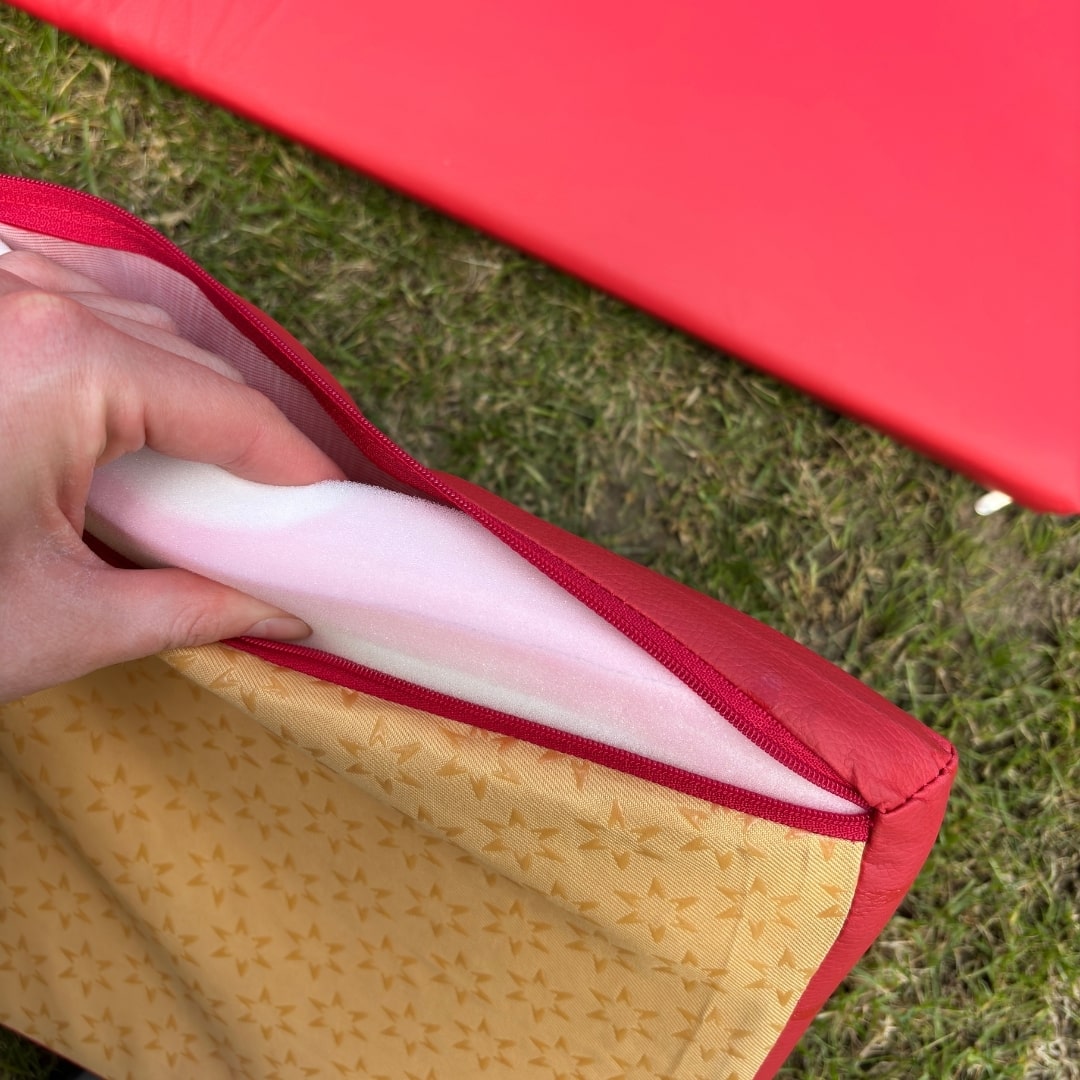 Poduška na pivný set – červená